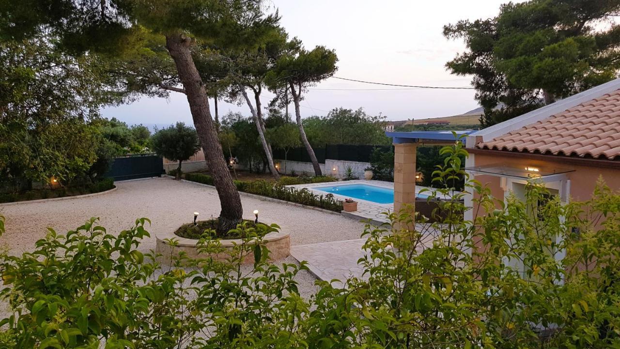 Villa Ponderosa Lixouri Exterior foto